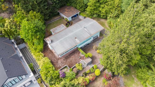 195 Normanby Crescent, West Vancouver, BC 