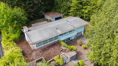 195 Normanby Crescent, West Vancouver, BC 
