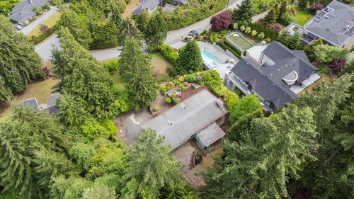 195 Normanby Crescent, West Vancouver, BC 