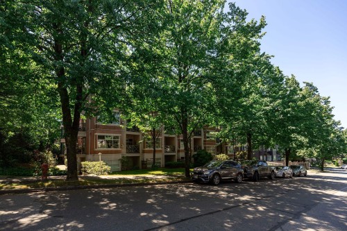 206-2388 Triumph Street  Vancouver, BC V5L 1L5