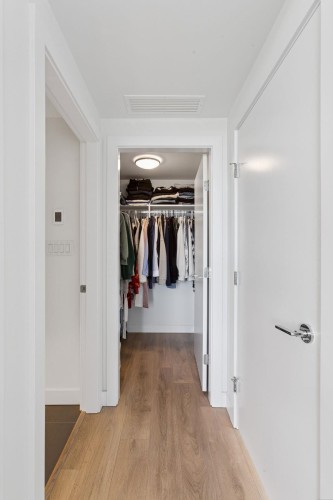 2107-8538 River District Crossing, Vancouver, BC - Indoor
