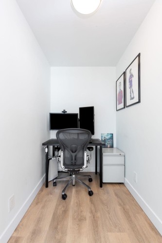 2107-8538 River District Crossing, Vancouver, BC - Indoor Photo Showing Office