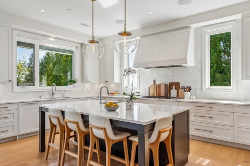 2668 Haywood Avenue, West Vancouver, BC 