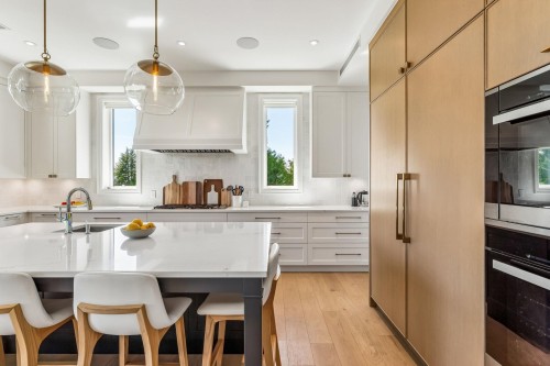 2668 Haywood Avenue, West Vancouver, BC 