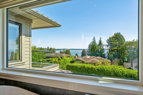 2668 Haywood Avenue, West Vancouver, BC 