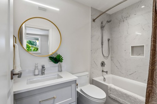 2668 Haywood Avenue, West Vancouver, BC 