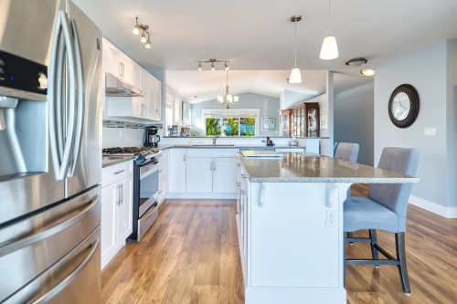 6263 Apollo Road, Sechelt, BC 