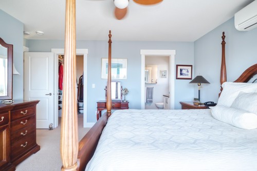 6263 Apollo Road, Sechelt, BC 