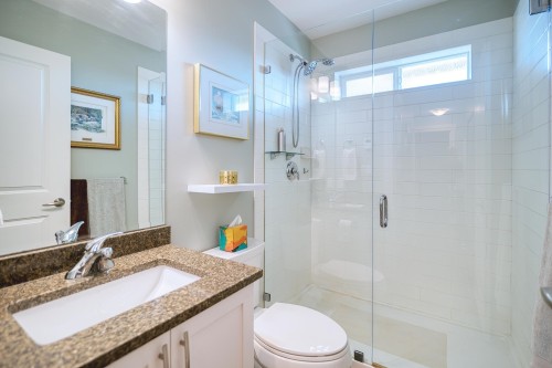 6263 Apollo Road, Sechelt, BC 