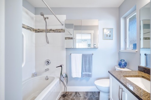 6263 Apollo Road, Sechelt, BC 