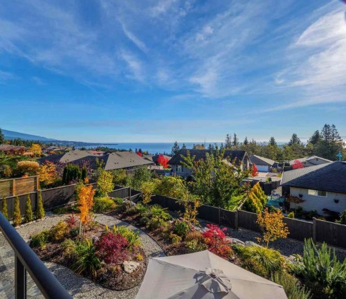 6263 Apollo Road, Sechelt, BC 