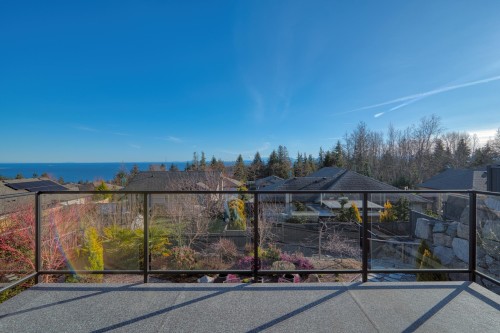 6263 Apollo Road, Sechelt, BC 