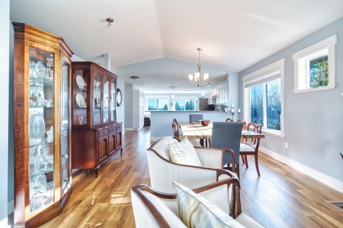6263 Apollo Road, Sechelt, BC 