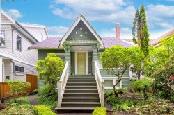 3012 14th Avenue W Vancouver, BC V6K 2X8