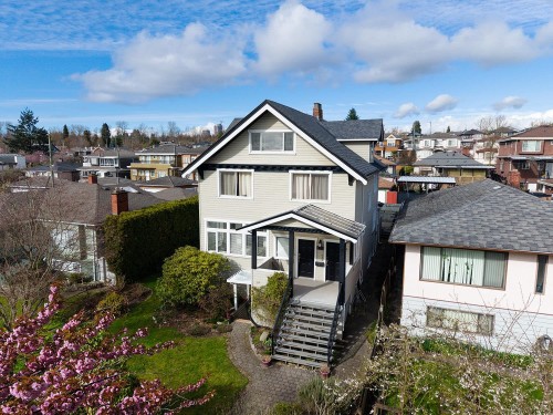 111 61St Avenue E, Vancouver, BC 
