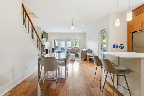 2436 8Th Avenue W, Vancouver, BC 