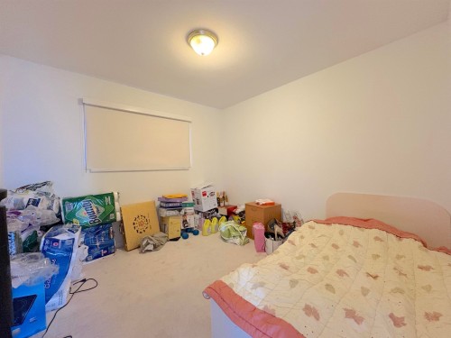 4156 Cambridge Street, Burnaby, BC - Indoor Photo Showing Bedroom