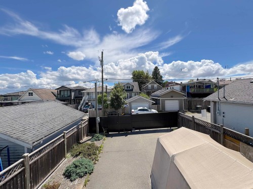4156 Cambridge Street, Burnaby, BC - Outdoor