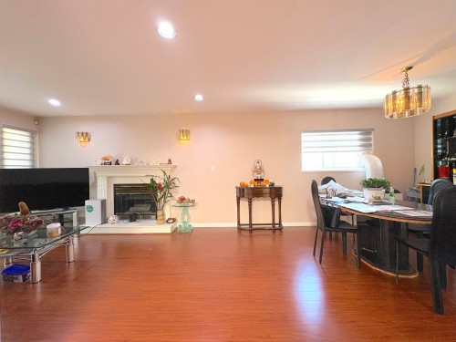 4156 Cambridge Street, Burnaby, BC - Indoor With Fireplace