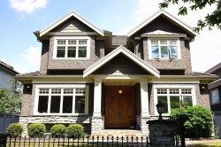1529 61st Avenue W Vancouver, BC V6P 2B9