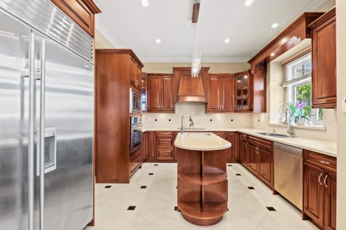 1529 61St Avenue W, Vancouver, BC 