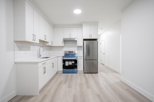 2-7303 14Th Avenue, Burnaby, BC 