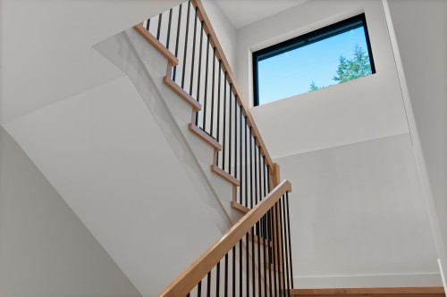 5663 Westport Road, West Vancouver, BC 