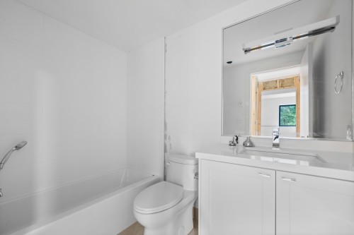 5663 Westport Road, West Vancouver, BC 