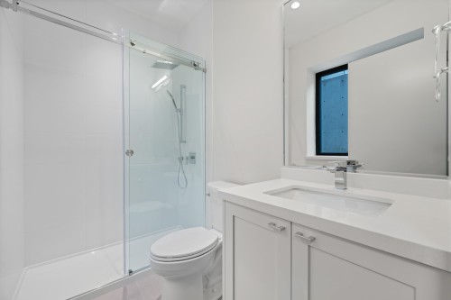 5663 Westport Road, West Vancouver, BC 