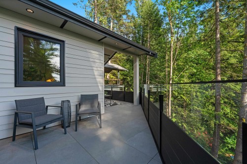 5663 Westport Road, West Vancouver, BC 