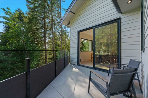 5663 Westport Road, West Vancouver, BC 