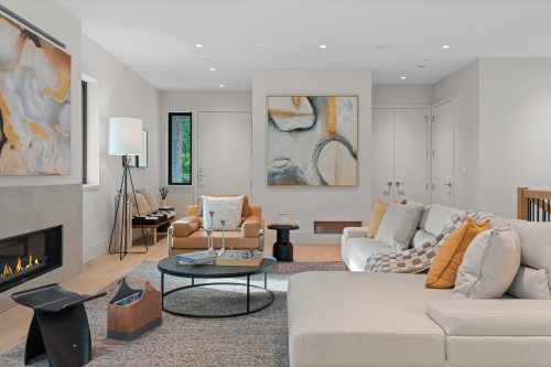 5663 Westport Road, West Vancouver, BC 