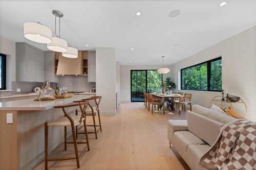 5663 Westport Road, West Vancouver, BC 