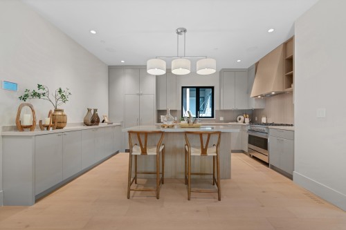 5663 Westport Road, West Vancouver, BC 