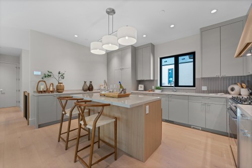 5663 Westport Road, West Vancouver, BC 