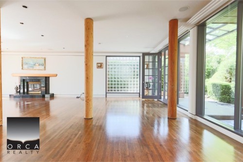 687 Beachview Drive, North Vancouver, BC 