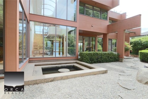 687 Beachview Drive, North Vancouver, BC 