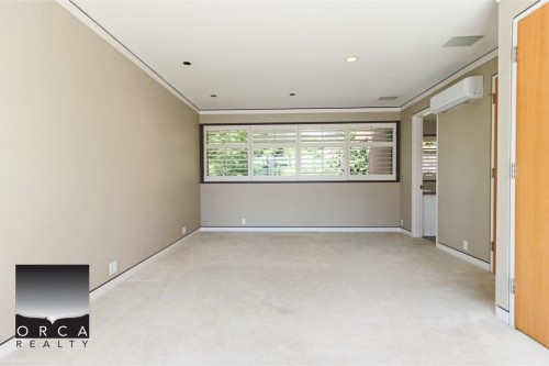 687 Beachview Drive, North Vancouver, BC 