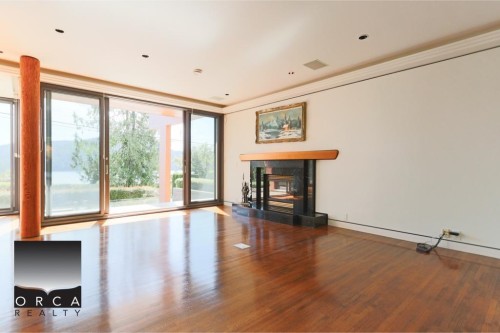687 Beachview Drive, North Vancouver, BC 