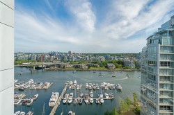 2206-1201 Marinaside Crescent  Vancouver, BC V6Z 2V2