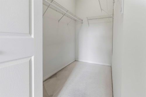 226-3098 Guildford Way, Coquitlam, BC - Indoor With Storage