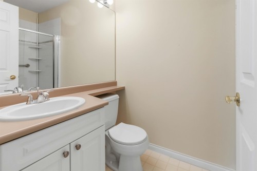 226-3098 Guildford Way, Coquitlam, BC - Indoor Photo Showing Bathroom