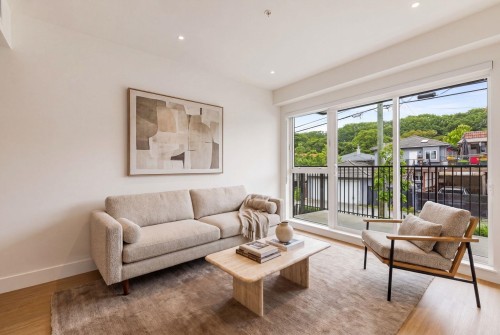 202-2235 Broadway E, Vancouver, BC 