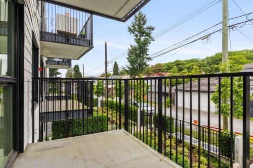 202-2235 Broadway E, Vancouver, BC 