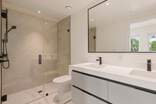 503-2235 Broadway E, Vancouver, BC 