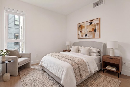 503-2235 Broadway E, Vancouver, BC 
