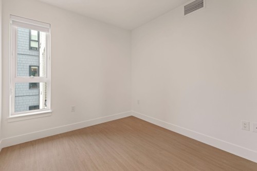 503-2235 Broadway E, Vancouver, BC 