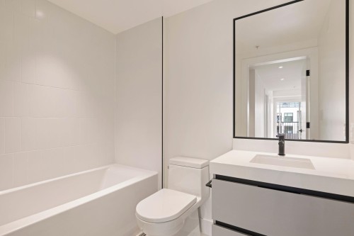 503-2235 Broadway E, Vancouver, BC 