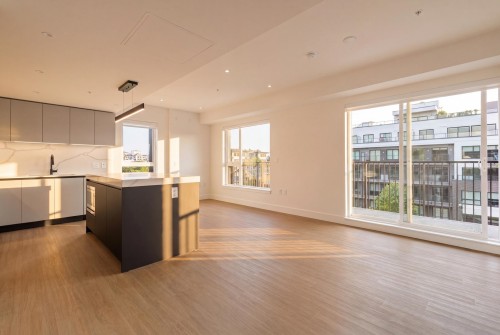 503-2235 Broadway E, Vancouver, BC 