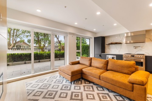 503-2235 Broadway E, Vancouver, BC 